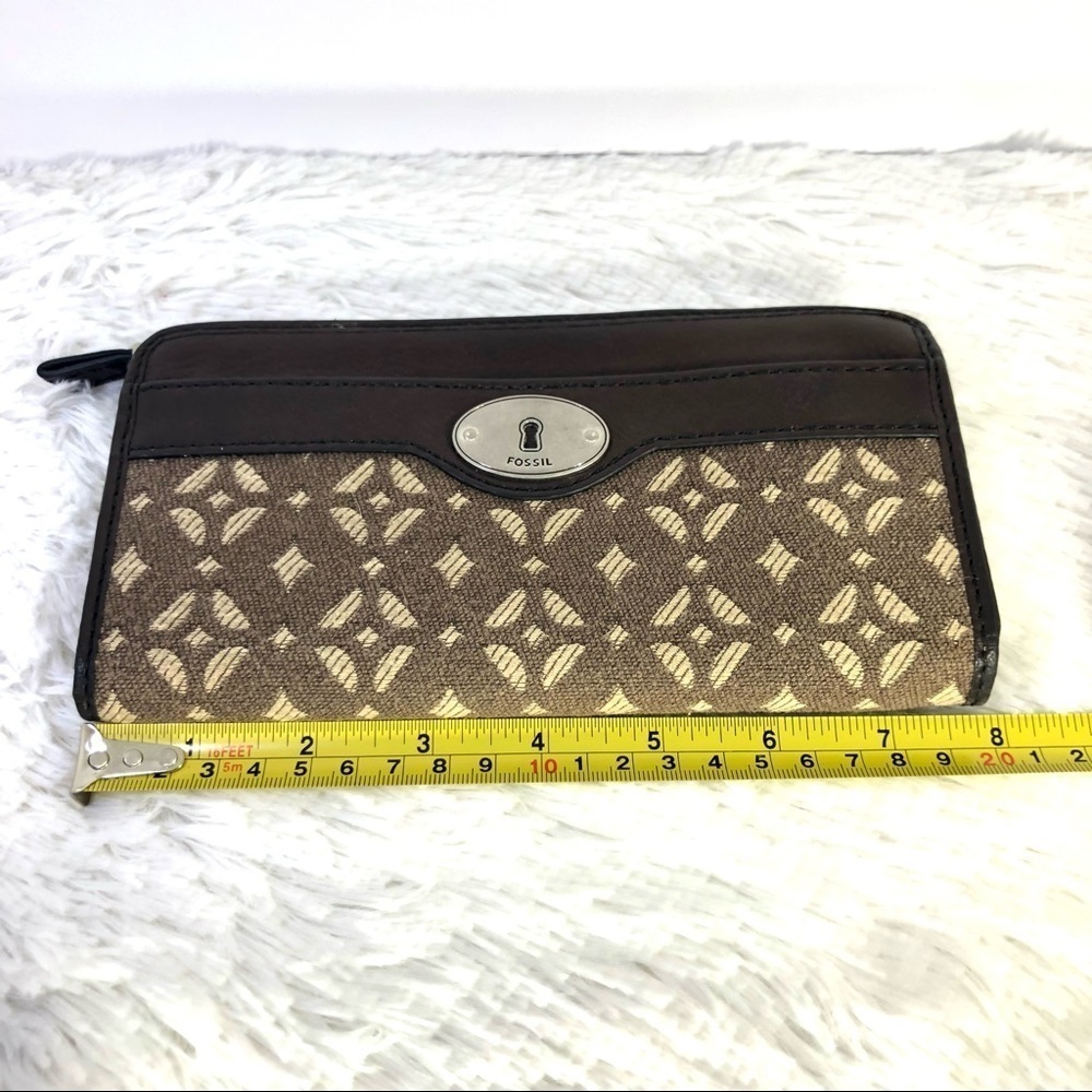 FOSSIL KeyFer Leather Wallet - Picture 8 of 9